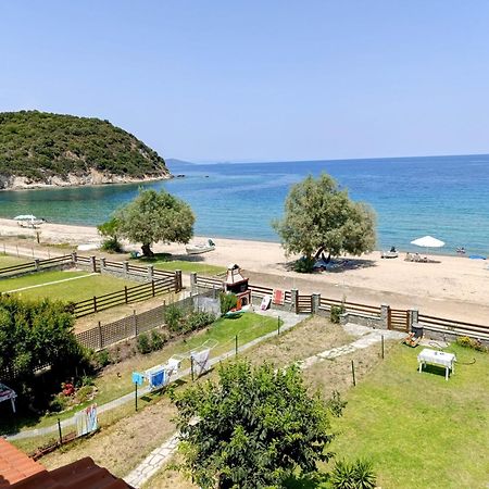 Villa Xd Al Mare Ierissós Esterno foto