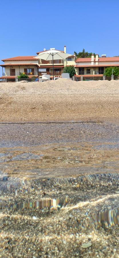 Villa Xd Al Mare Ierissós Esterno foto